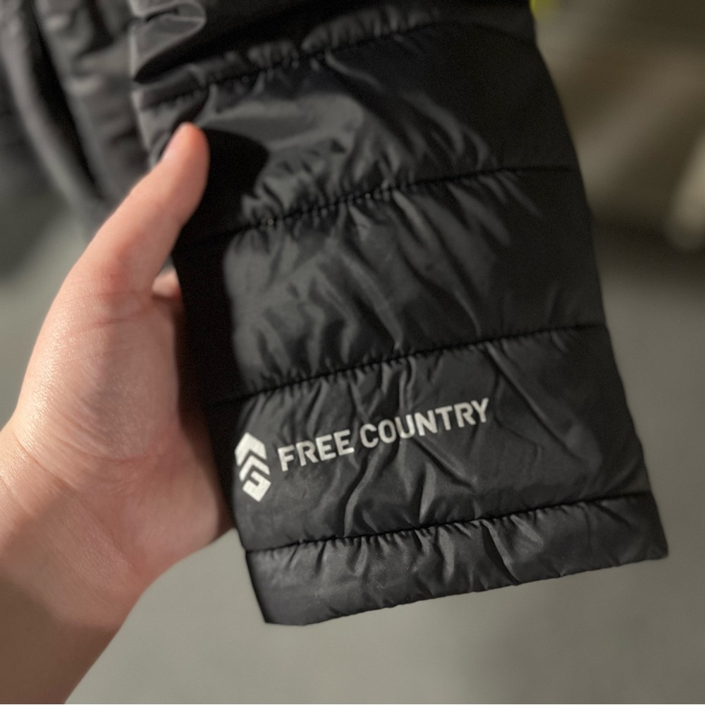 Women’s Free Country Black Puffer Thin Lightweight Fall Winter Casual ZipUp Coat - Picture 4 of 7